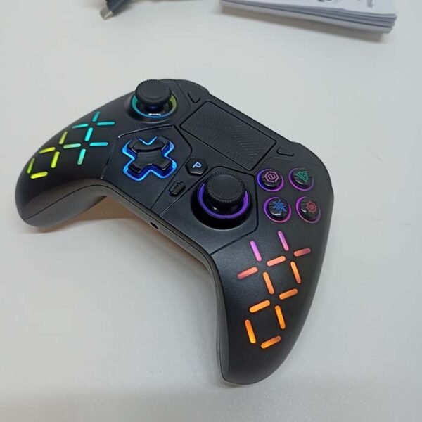 Manette de jeu Bluetooth LED RVB 2.4G – Image 5