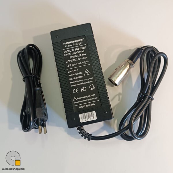 Chargeur de vélo et trottinette 42V 2.0A XLR 4P – Image 4