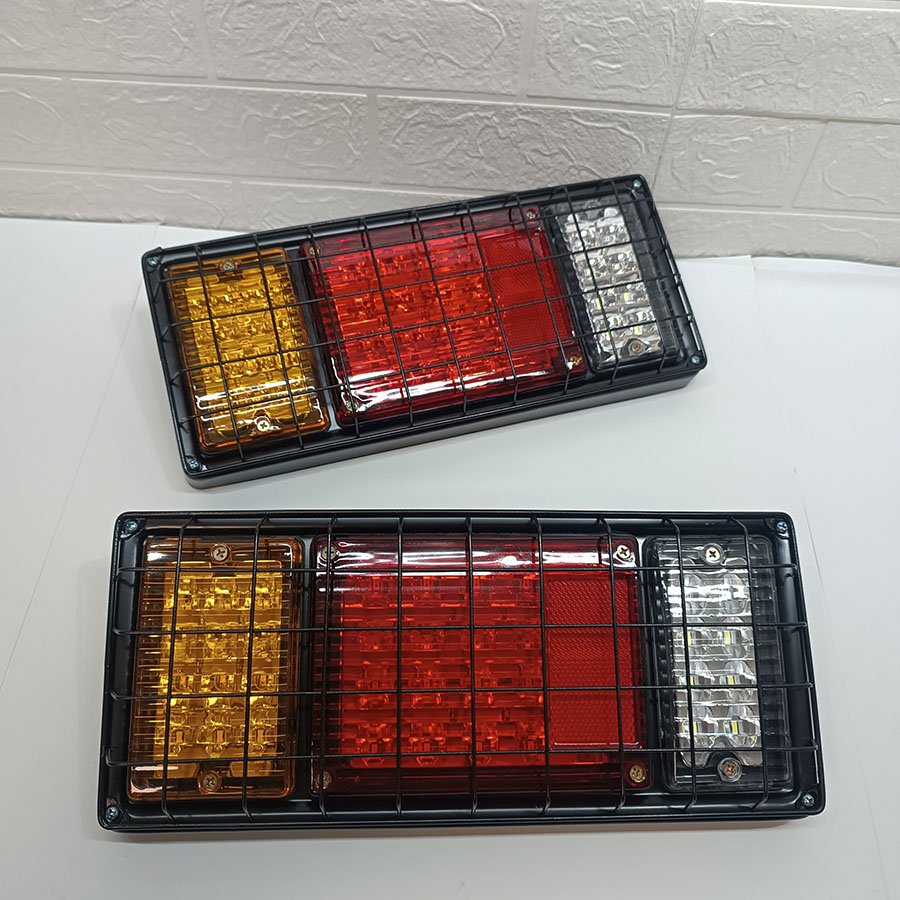 Feux Arrière LED Universels Pour Remorques Camions Vans – Image 2