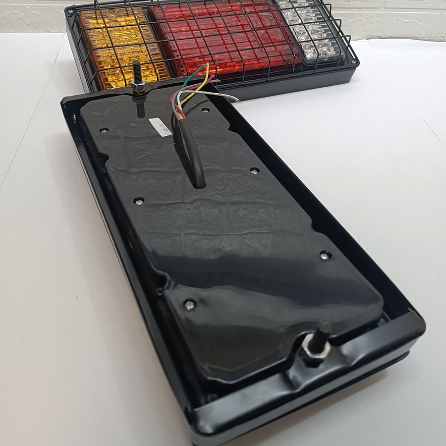 Feux Arrière LED Universels Pour Remorques Camions Vans – Image 4