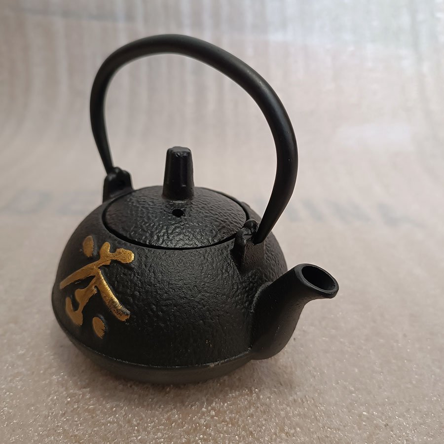 Théière en Fonte 0,3L Style Japonais avec Filtre Inox – Image 6