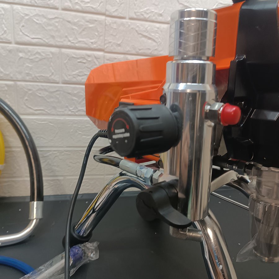 Pistolet à peinture sans air avec tuyau haute pression, 2200 W – Image 7