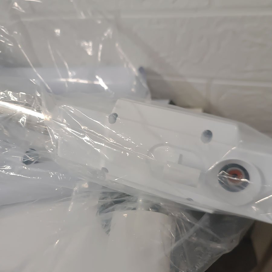 Appareil vapeur pour le visage avec lampe grossissante x3 – Image 12