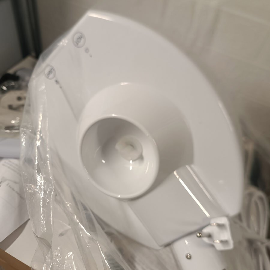 Appareil vapeur pour le visage avec lampe grossissante x3 – Image 13