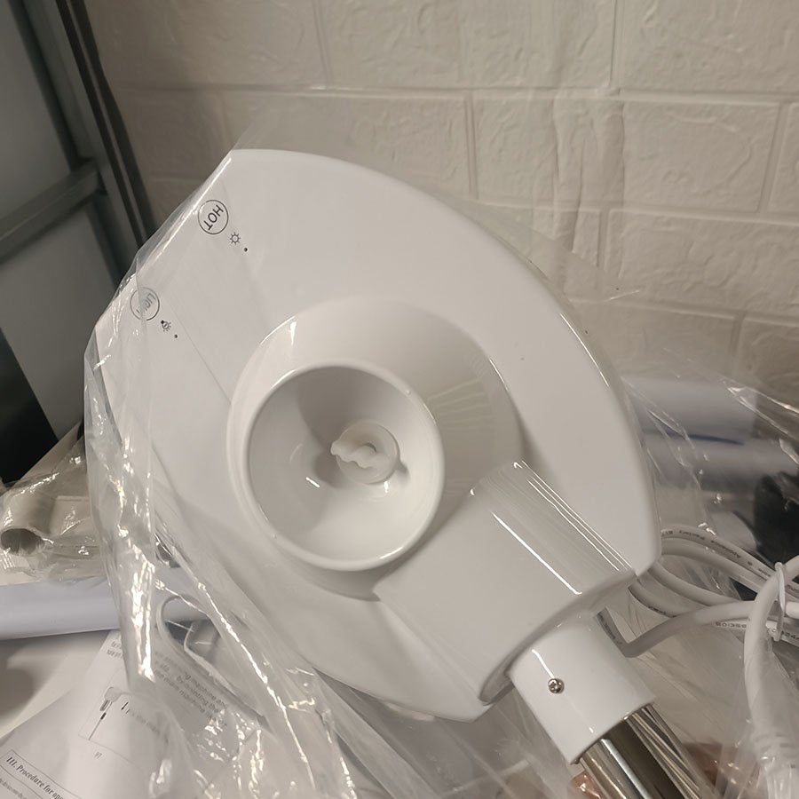 Appareil vapeur pour le visage avec lampe grossissante x3 – Image 14